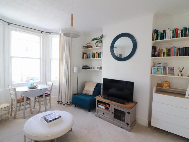 Flat for sale in Aldrington