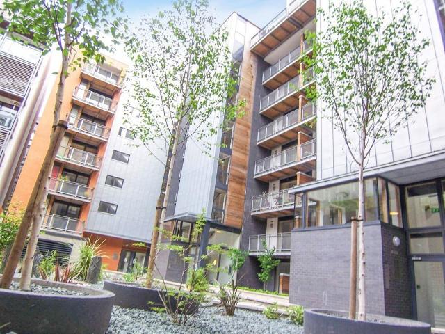 Flat for sale in Hulme, Georgia
