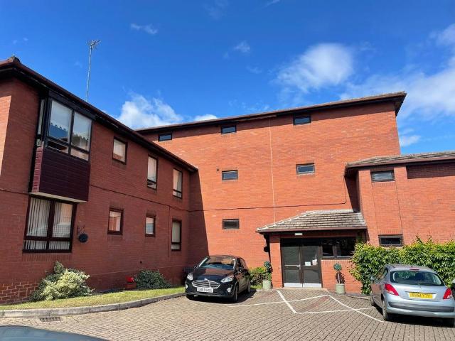 Flat for sale in Evershot, Oxfordshire