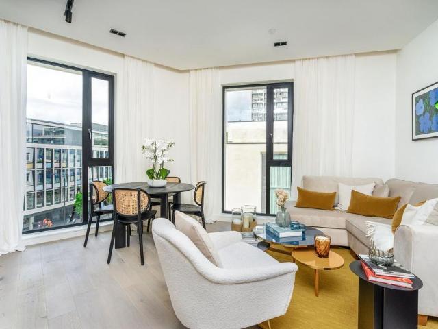 Flat for sale in Notting Hill, Greater London