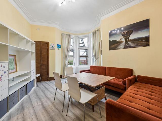 Flat for sale in Strathbungo, Glasgow