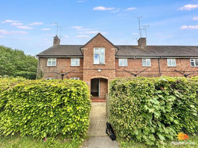 Flat for sale in Chesham, Asheridge