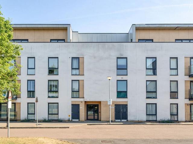 Flat for sale in Enfield Island Village, Greater London
