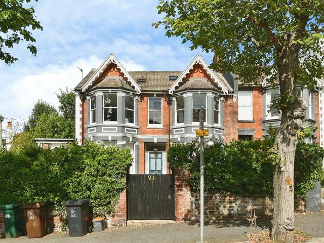 Flat for sale in Hollingdean, Brighton & Hove