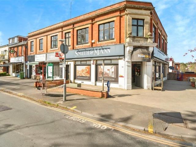 Flat for sale in Ewens Farm, Cheltenham