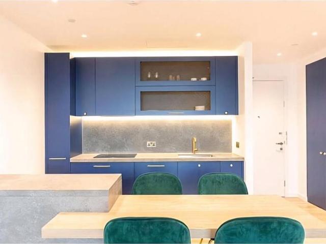 Flat for sale in Goodluck Hope, Blackwall