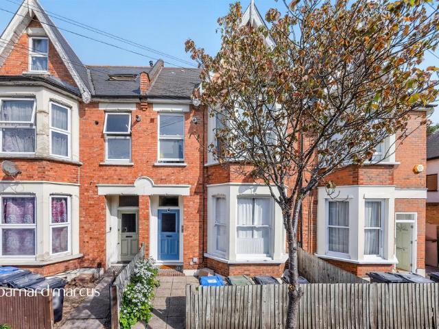 Flat for sale in London Borough of Croydon, Greater London