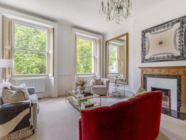Flat for sale in City of Westminster, Greater London