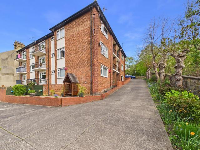 Flat for sale in Low Fell, Tyne And Wear