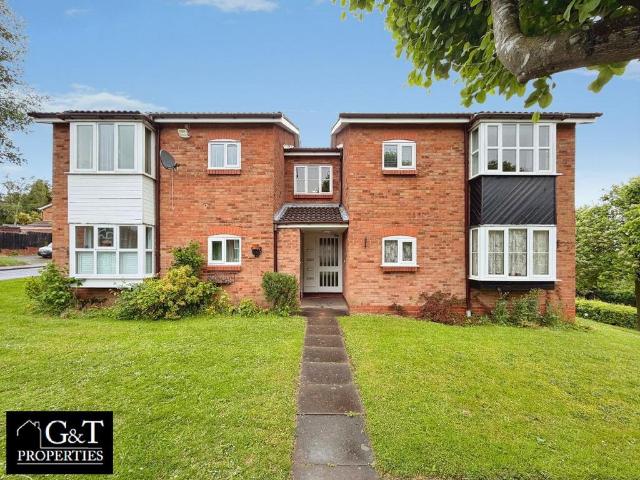 Flat for sale in Wordsley, West Midlands