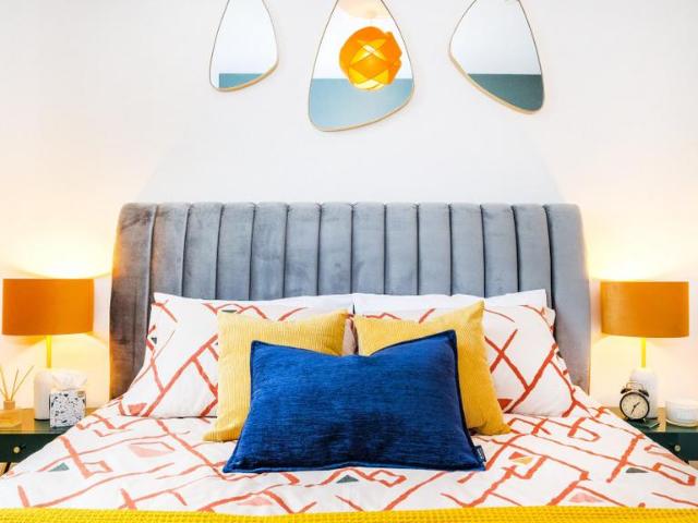 Flat for sale in Lower Green Esher, Blackhills