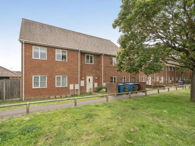 Flat for sale in Heartsease, East Bank