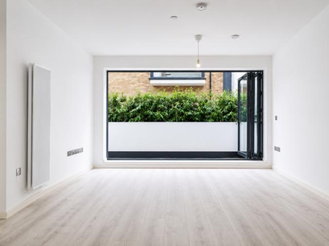 Flat for sale in London Borough of Ealing, Hanwell