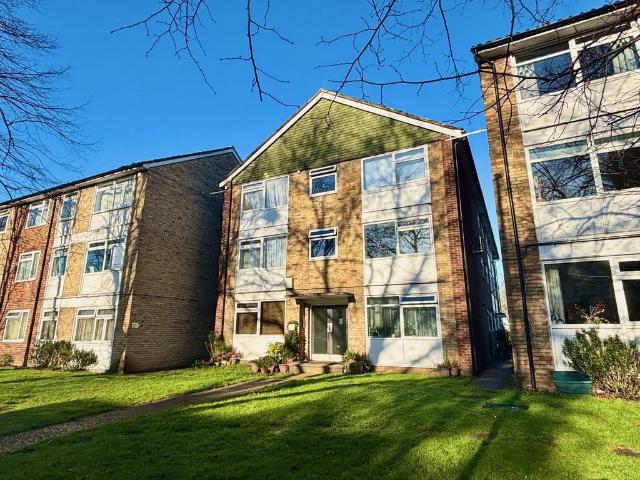 Flat for sale in Greater London
