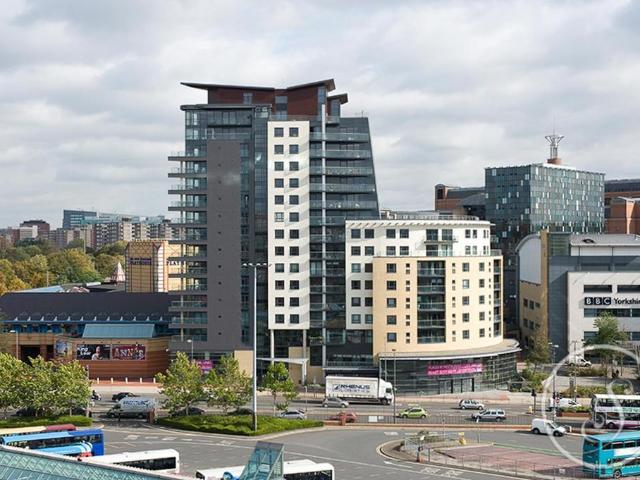 Flat for sale in Quarry Hill, West Yorkshire