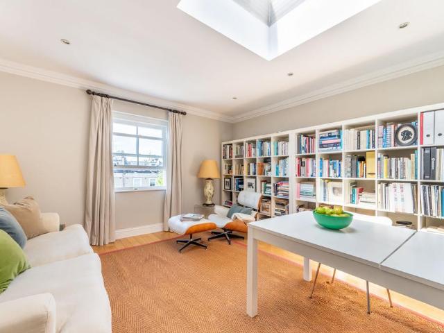 Flat for sale in Notting Hill, Greater London