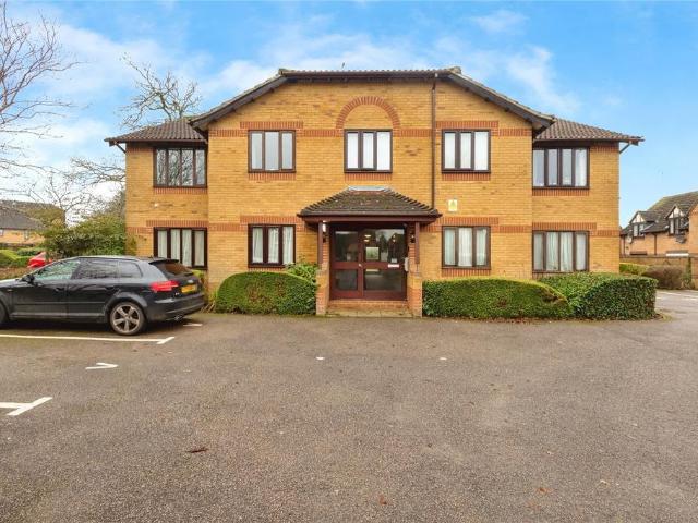 Flat for sale in New Duston, Duston