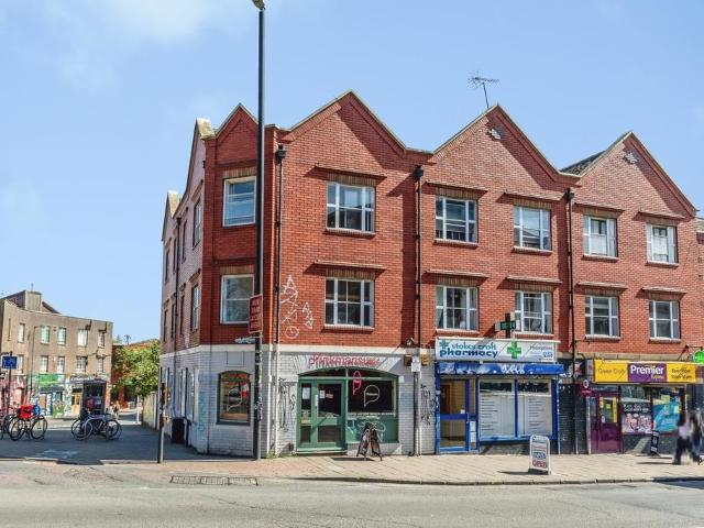 Flat for sale in Broadmead, Feckenham