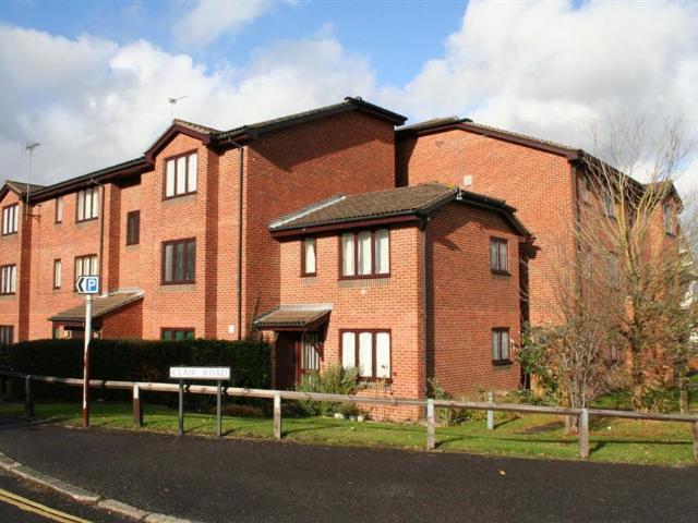 Flat for sale in Perryfields, West Sussex