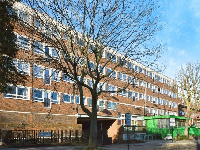 Flat for sale in Barnsbury, Greater London