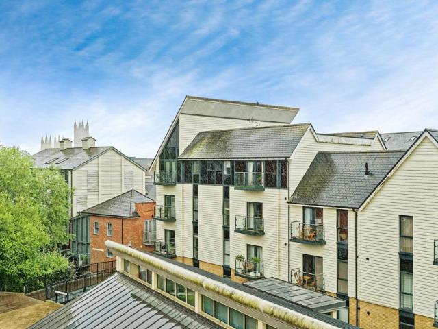 Flat for sale in St. Mildred's, The Bridge