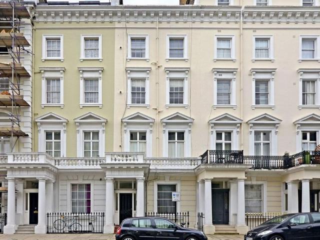 Flat for sale in Pimlico, Greater London