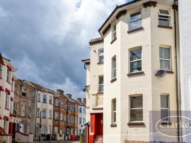 Flat for sale in West Cliff, Bournemouth