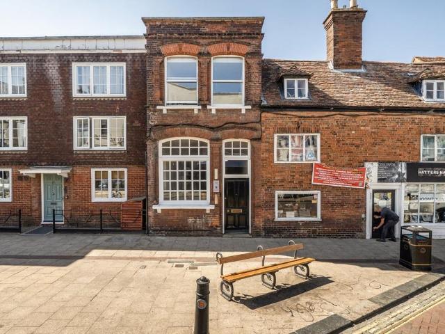 Flat for sale in Preston, Oad Street