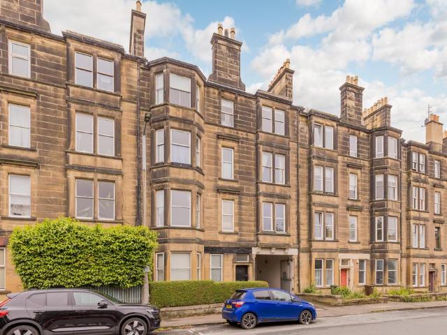 Flat for sale in Comiston, Scotland