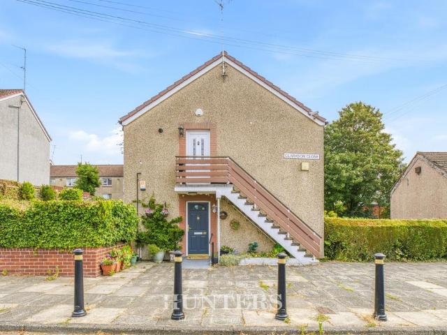 Flat for sale in Rhodes, Burnedge