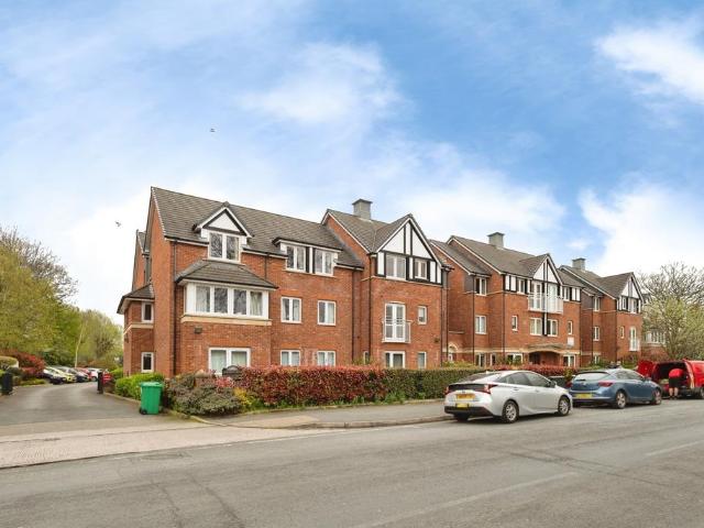 Flat for sale in Georgia, Greater Manchester