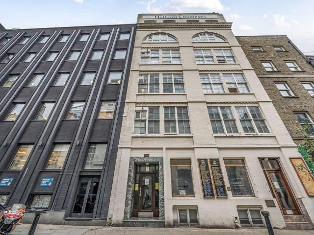 Flat for sale in Holborn, Greater London