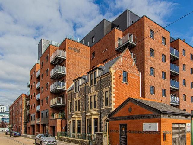 Flat for sale in Falcon Lodge, Wales