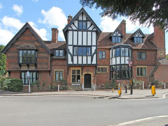 Flat for sale in Sandown Park, Kent