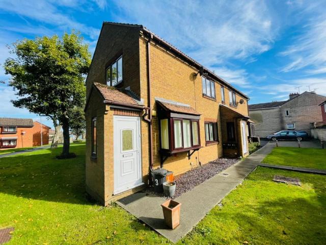Flat for sale in Rodbourne, Swindon