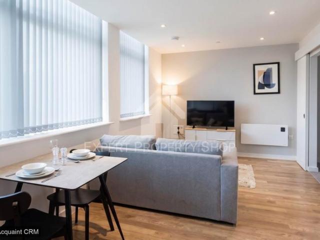 Flat for sale in Old Trafford, Trafford Park