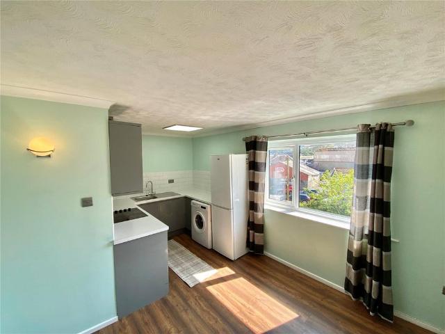 Flat for sale in Cardigan, Wales
