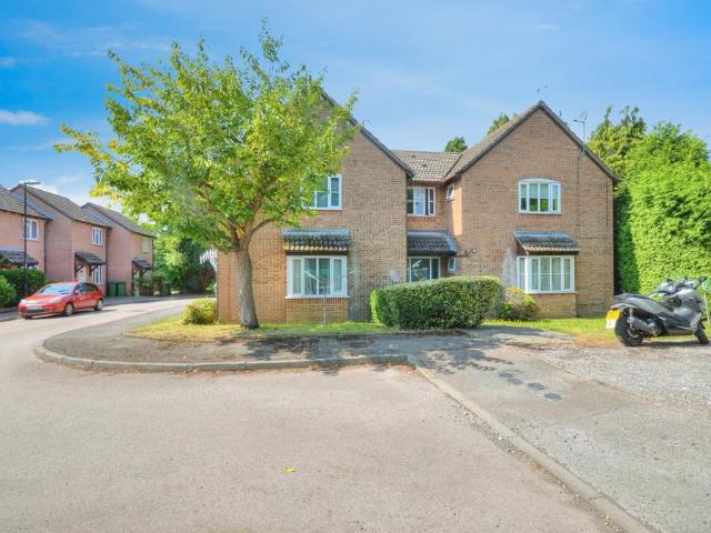 Flat for sale in Hightown, Isle Of Man