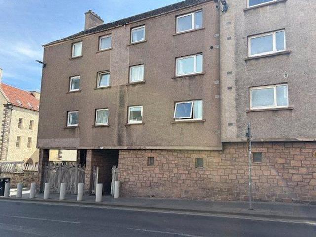 Flat for sale in Canongate, Old Town