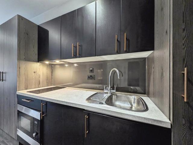 Flat for sale in Battle Field, Tyne And Wear