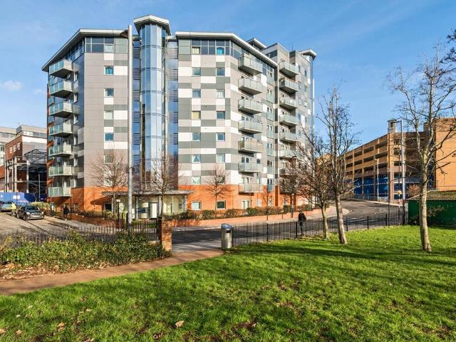 Flat for sale in The Polygon, Isle Of Man