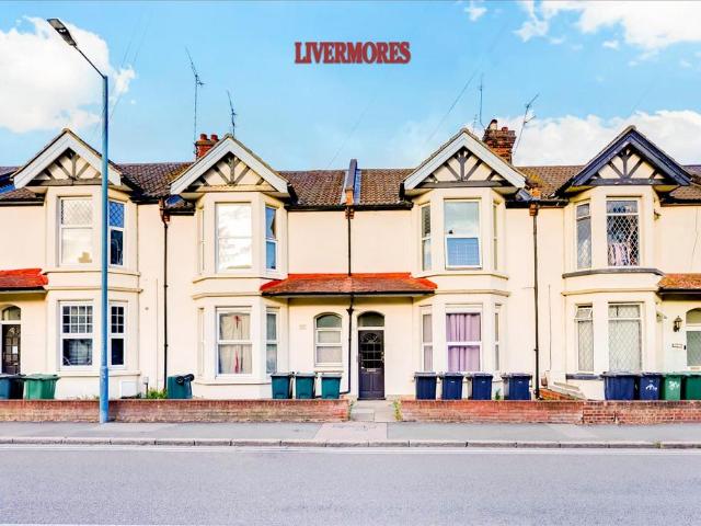 Flat for sale in Brooklands, Monks Orchard