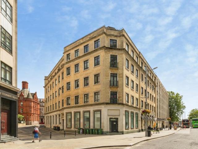 Flat for sale in City Centre, Feckenham