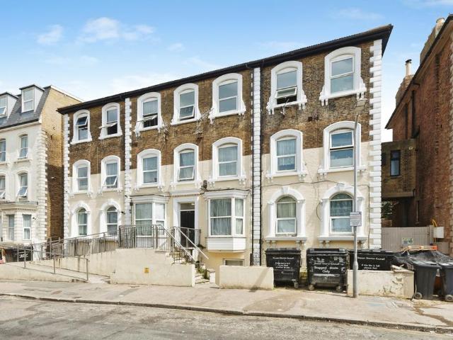 Flat for sale in Cliftonville West, Acol
