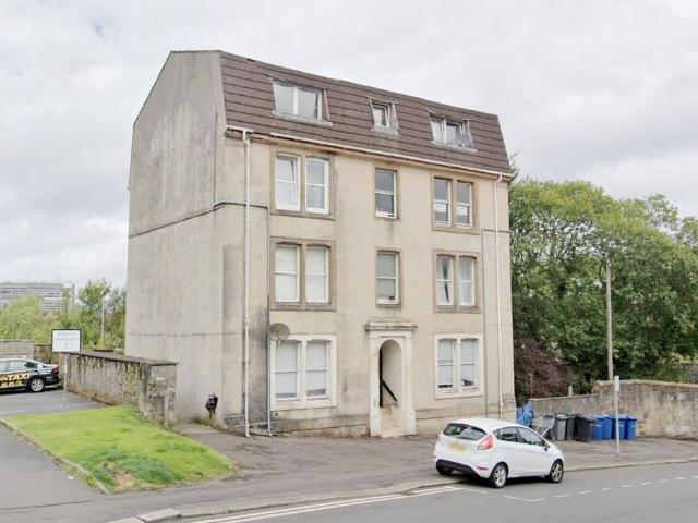 Flat for sale in Greenock, Scotland