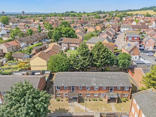 Flat for sale in Harold Hill, Greater London