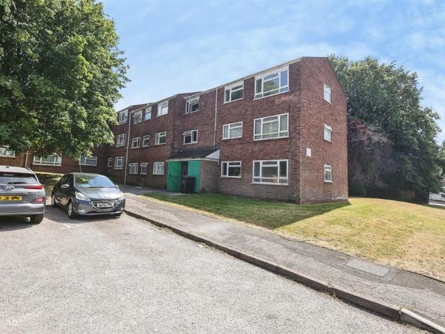 Flat for sale in Woodgate, West Midlands