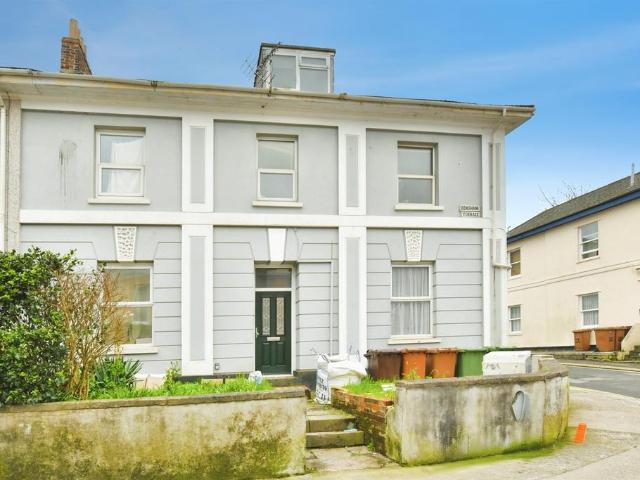 Flat for sale in Pennycomequick, Mount Wise