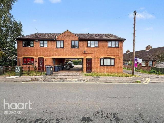 Flat for sale in Flitwick, Bedfordshire