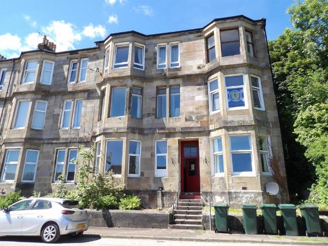 Flat for sale in Kirn, Scotland